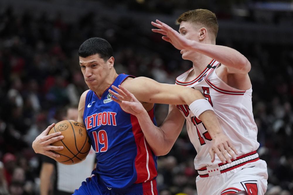 员如李雪芮 员如李雪芮